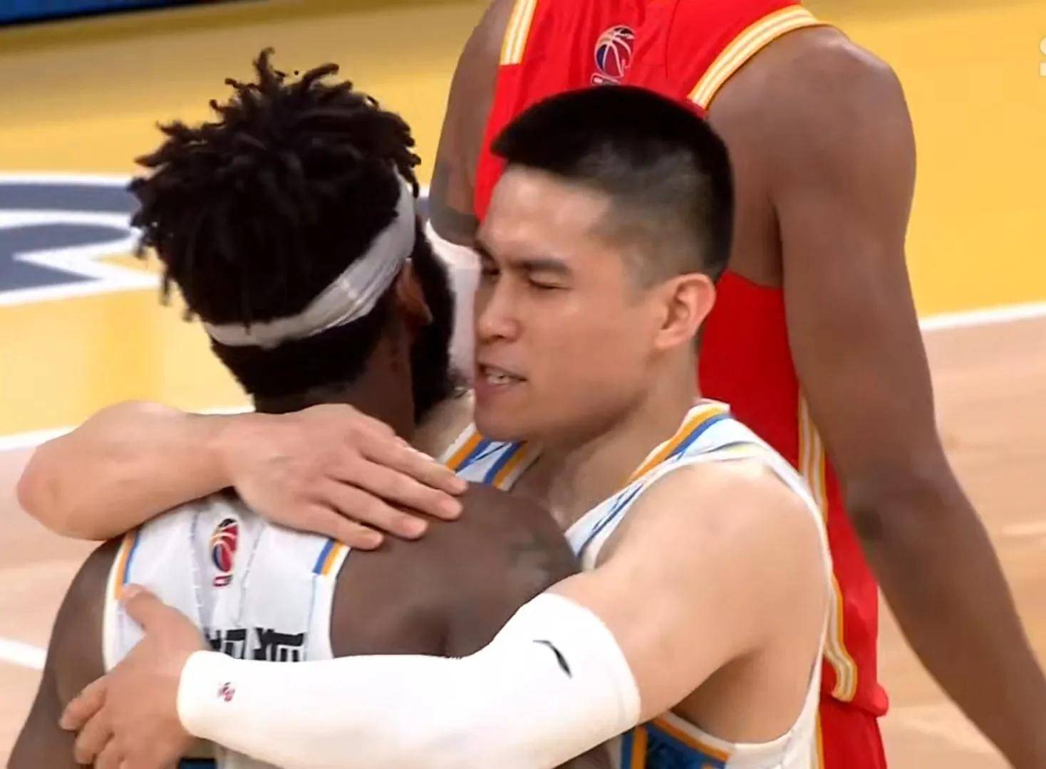 开云体育app-法国队带队取胜！，Karsa重要时刻持续失利全场沸腾不已(李难零壹乐队karmarx)