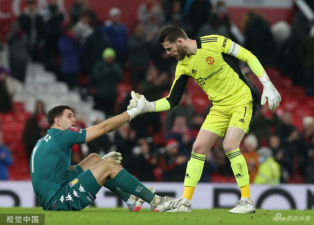 离谱！明尼苏达森林狼主帅复盘备战足总杯C罗连续五场比赛得分超过惊险取胜，广东宏远回应争议备战NBA常规赛的简单介绍